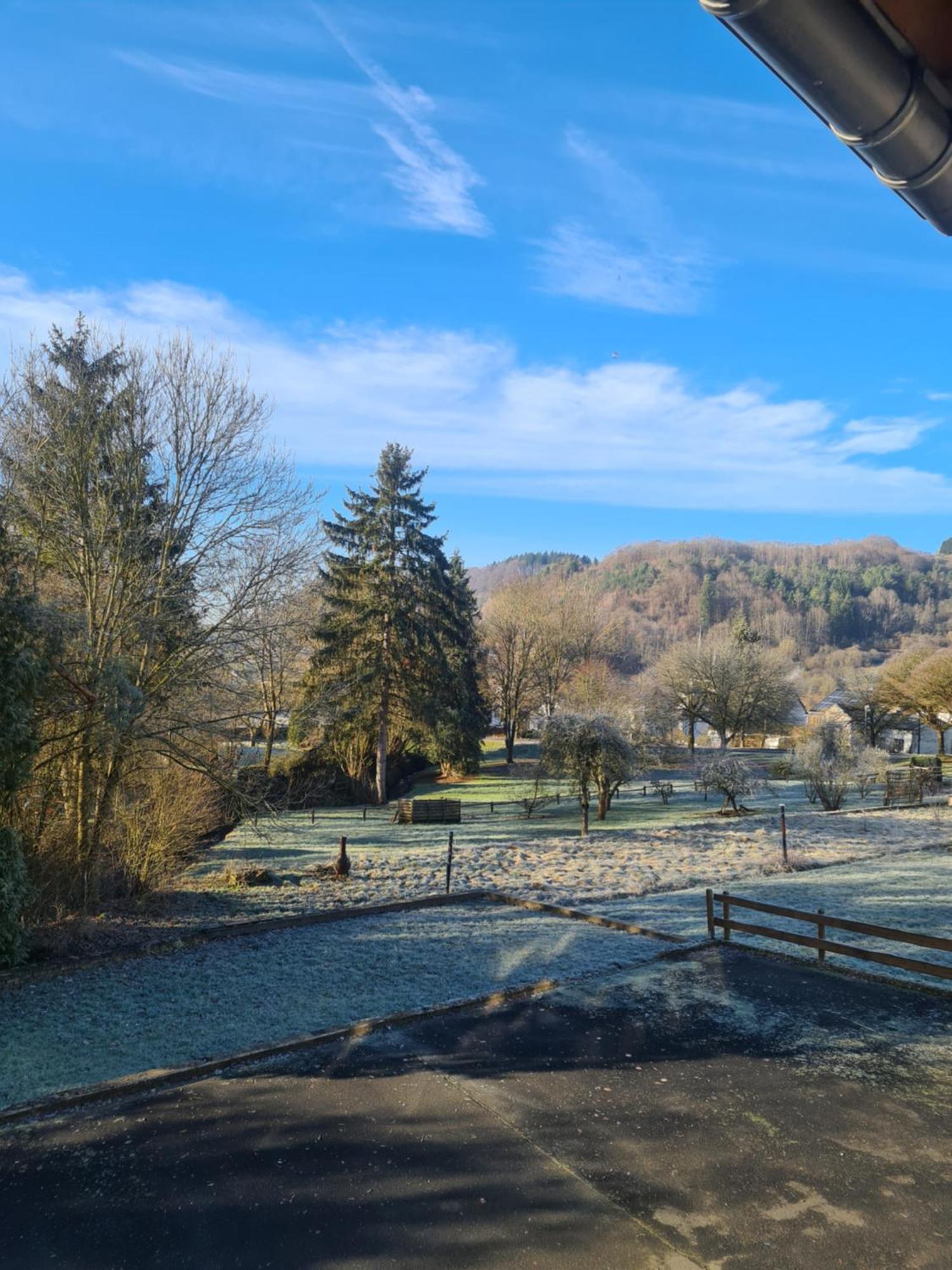 Ferienwohnung Burgblick Pelm 外观 照片
